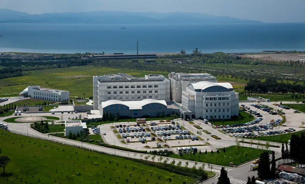 Anadolu Medical Center campus beside the Sea of Marmara.