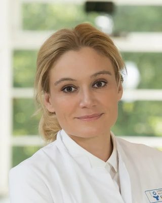 Viola Fox