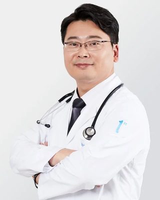 Sangwon Hwang